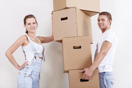 Efficient packing services by Balmoral removalists