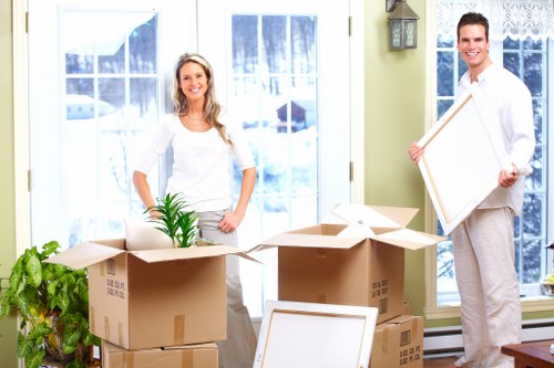 Local Frankston removalists navigating city streets