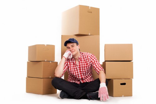 Efficient packing services by Oakleigh South removalists